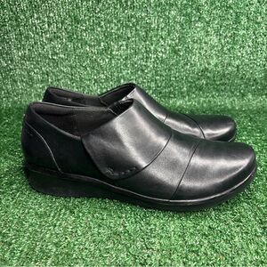 Clarks Collection Shoes Womens 8 Black Hope Race Loafer Slip On Leather Comfort